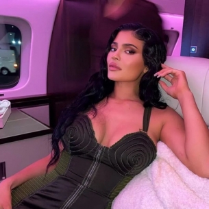 Kylie Jenner零下依旧穿比基