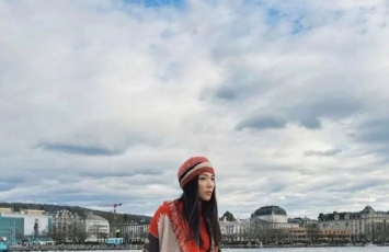 除了UGG，冬日的时髦精还能穿什么又保暖又特别