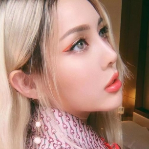 画可口小樱桃妆做大儿童 是party上最嫩